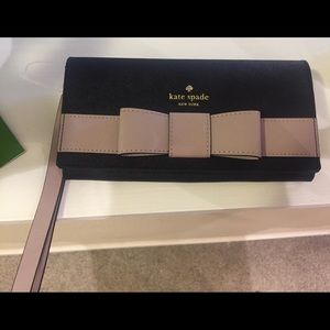 New Kate Spade wristlet - leather